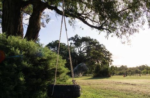 The Gurdies House | Studio 165 Hidden Gem on 50 acres with bay views