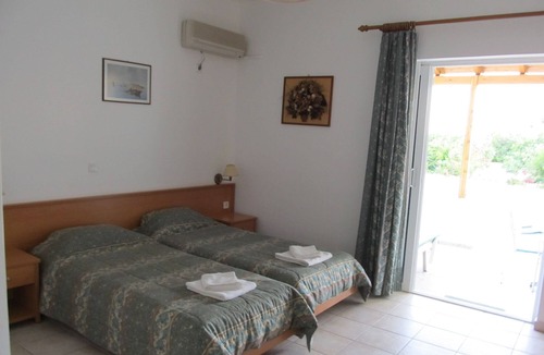 Pefkos Apartment | Studio Apartment close to the centre and the main beach of Pefkos.
