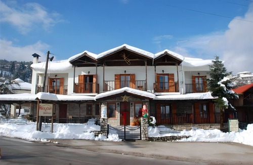 Lake Plastiras Apartment | Studio Apartment 'Hotel Antigoni Double Room 2' with Lake View, Wi-Fi and Air Conditioning
