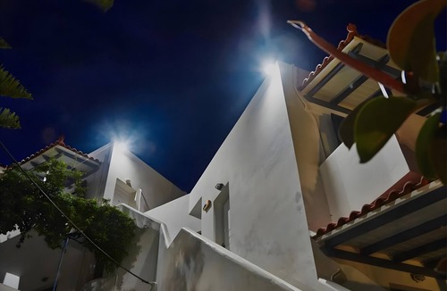 Gavrio Apartment | Studio Apartment 'Irene 6 Deluxe Double 4' with Sea View, Wi-Fi and Air Conditioning