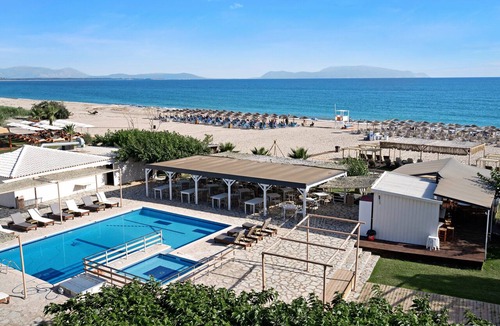 Pidima Kyras Apartment | Studio Apartment 'Iguana 17' with Sea View, Wi-Fi and Air Conditioning