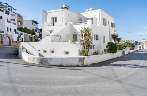 Merichas Apartment | Studio Apartment 'Merichas 7 Irida' with Mountain View, Wi-Fi and Air Conditioning