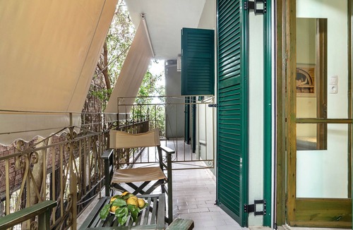 Nikiana Apartment | Studio Apartment 'Old Boat Double Studio 3' with Sea View, Wi-Fi and Air Conditioning