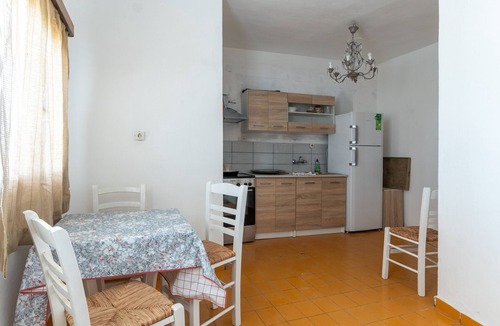 Apollonia Apartment | Studio Apartment 'Sifnos 7' with Sea View, Wi-Fi and Air Conditioning