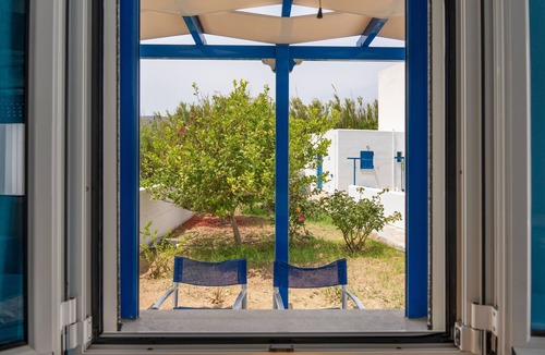 Serifos Apartment | Studio Apartment 'Studios Ninemia Serifos 3' with Sea View, Wi-Fi and Air Conditioning