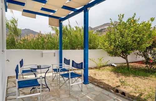 Serifos Apartment | Studio Apartment 'Studios Ninemia Serifos 3' with Sea View, Wi-Fi and Air Conditioning