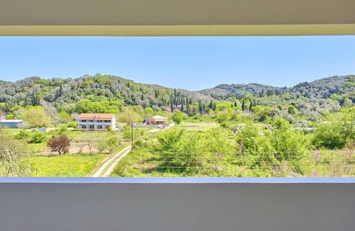 Sidari Apartment | Studio Apartment 'Vintage Resort 21' with Mountain View, Wi-Fi and Air Conditioning