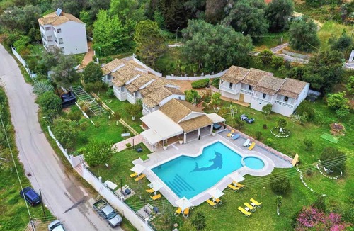 Sidari Apartment | Studio Apartment 'Vintage Resort 18' with Mountain View, Wi-Fi and Air Conditioning