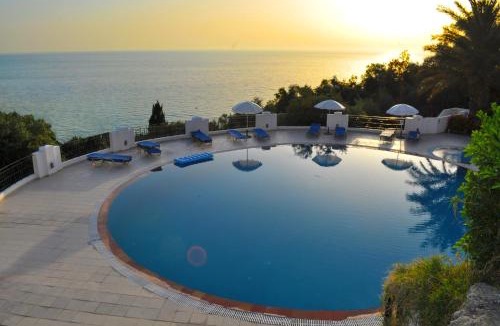 Agios Gordios Apartment | Studio apartments maria with pool in Agios Gordios Beach