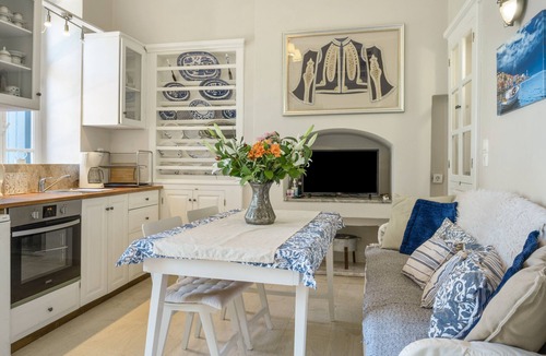 Pedi Apartment | Studio 'Dikaia 2' with Sea View, Wi-Fi and Air Conditioning