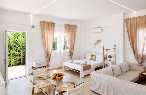 Maladhes Apartment | Studio Malades, Heraklion