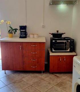 Platanos Apartment | Studio Marianna & George
