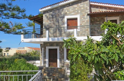 Old Hersonissos Apartment | Studio Medusa Triple