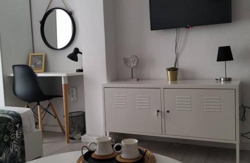 Nea Khili Apartment | stuDio57 11