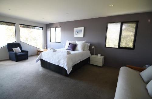 Sandy Bay Apartment | Studioat10