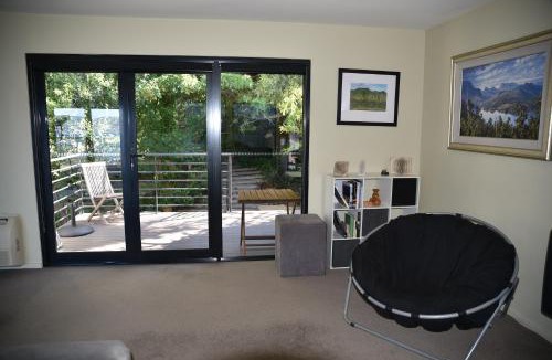 Sandy Bay Apartment | Studioat10