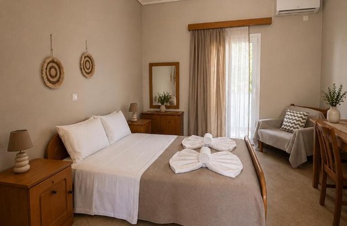Milos Apartment | STUDIOS ATHENA