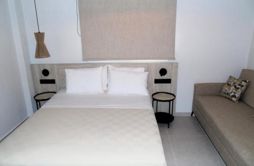 Golden Beach Hotel | Studios - Nostos