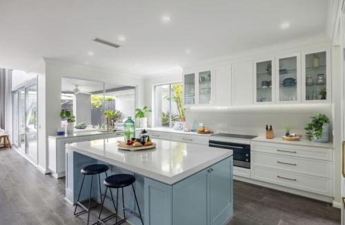 Rochedale House | Stunning and Luxurious 4-Bedroom Mansion at Rochedale