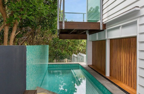 Casuarina House | Stunning Beachfront On She-oak