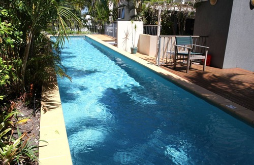 Moffat Beach Apartment | Stunning Oceanfront Apartment