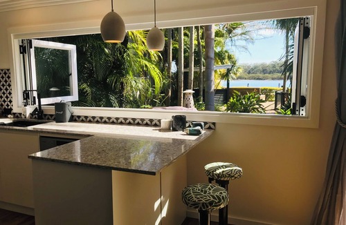 Dunbogan Cottage | Stunning River front Cottage with pool