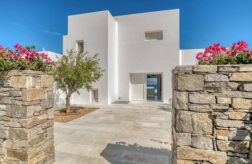 Chrissi Akti Villa | Stunning Seaside Villa in Paros