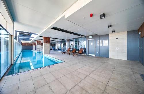 Adelaide Central Business District Apartment | Stylish 1 BR CBD Apt-Pool-Gym-Sauna-Steam Room