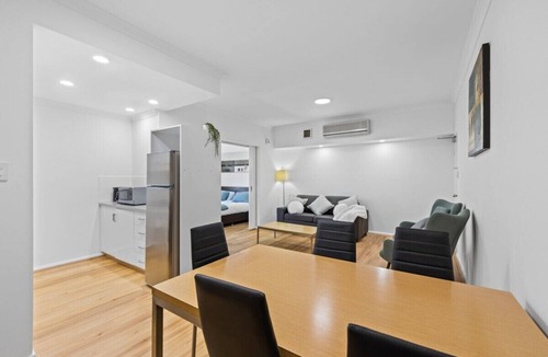 Northbridge Apartment | Stylish 1Bedroom Northbridge Apartment With Pool