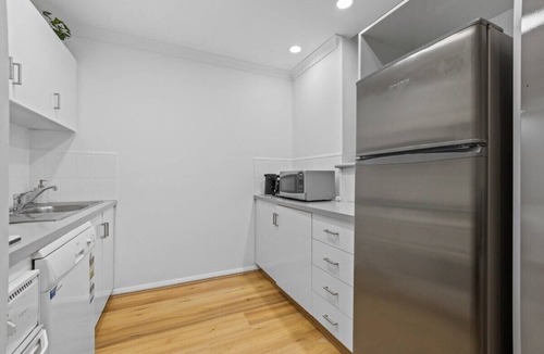 Northbridge Apartment | Stylish 1Bedroom Northbridge Apartment With Pool