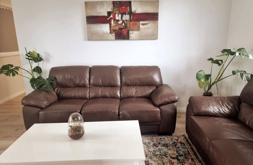 Wollongong CBD House | Stylish 2BR Flat 10min walk to Wollongong Hospital