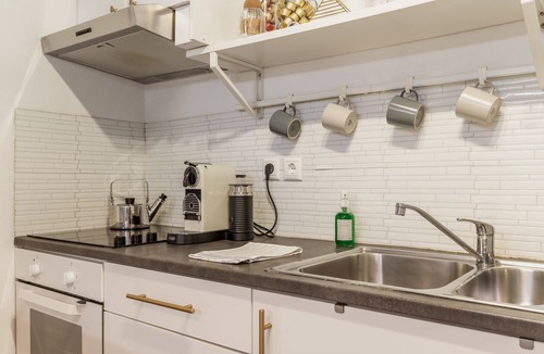 Mykonos Town Apartment | Stylish 5-bed maisonette in the heart of Mykonos Old Town!