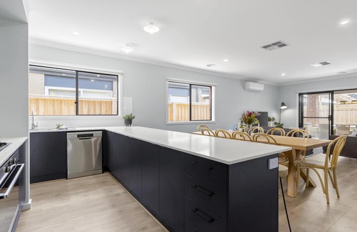 Clifton Springs House | Stylish and contemporary 4 bedroom house with Alfresco