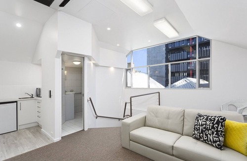 Adelaide Central Business District House | Stylish City Home for Large Group Getaways
