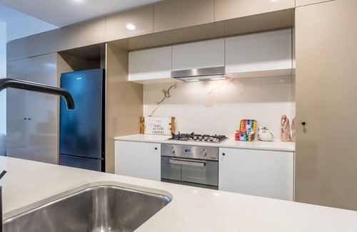 South Brisbane Apartment | Stylish Inner City Oasis w Pool Rooftop Terrace