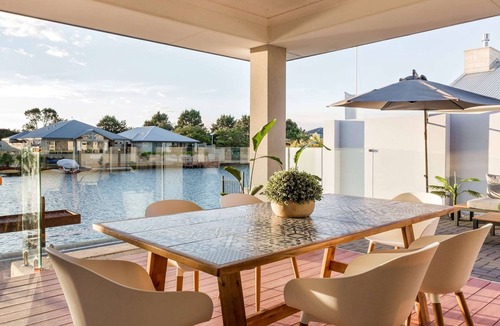 Geographe House | Stylish Marina-Front Getaway – Port Geographe