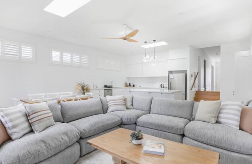 Warners Bay House | Stylish, private lakeside retreat complete with sparkling inground swimming pool. Sleeps 10.
