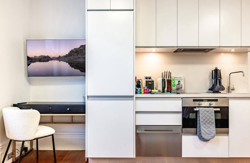 Glebe Apartment | Stylish Studio near the City Centre
