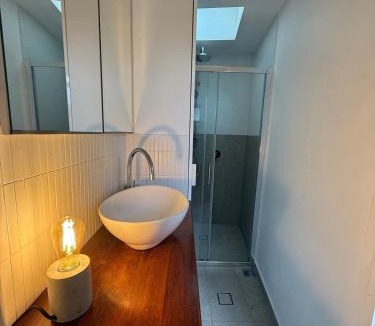 Redfern Apartment | Stylish Terrace with Garden Hideaway