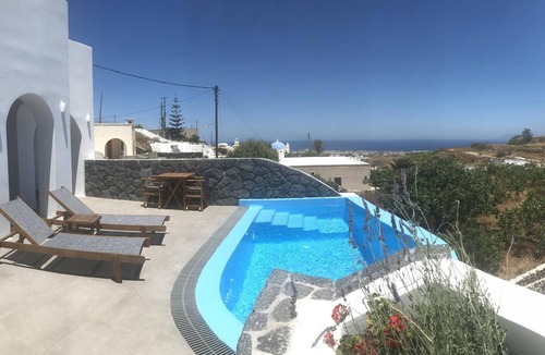Vothon House | Suite Private Pool Arethousa