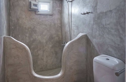 Oia Hotel | Suite with Private Hot Tub