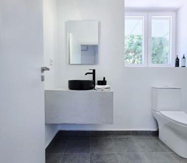 Moni Apartment | Suites with Shared Garden Sougia