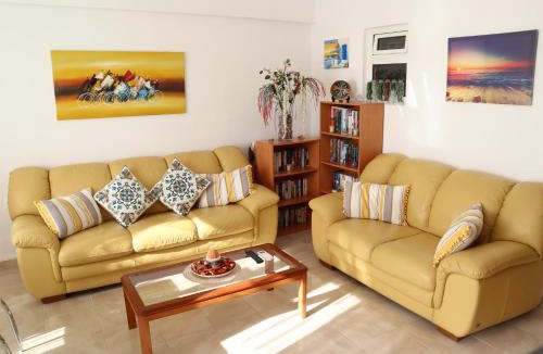 Haraki Apartment | Summer Lovin