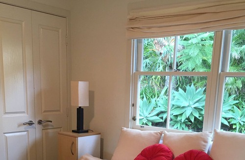 Somerset Dam House | 'Summer Villa' at Somerset Dam