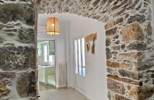 Kymi-Aliveri House | Summerstone Cottage - Very high speed wifi - ideal for remote work