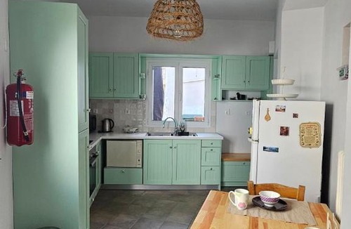 Kymi-Aliveri House | Summerstone Cottage - Very high speed wifi - ideal for remote work