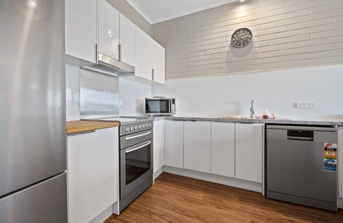 Jindabyne Apartment | Summit 9 - Stylish 3BR Apartment l Amazing Lake Views l WiFi l BBQ l Air-Con