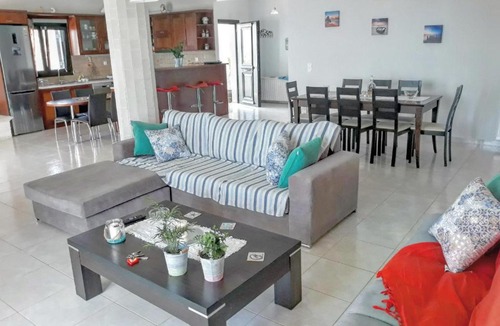 Achlia Apartment | Sun Day Villa