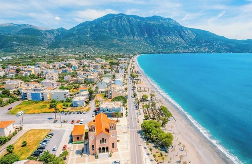 Diasella Boat Rental | Sun-Kissed Sailing Adventure in Kalamata, Peloponeso
