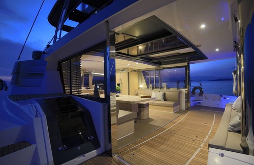 Alimos Boat Rental | Sun-Kissed Sailing Adventure in Islas Sarónicas